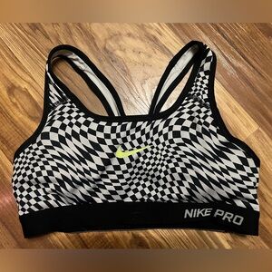 Nike Pro Women's Checkered Black and White Sports Bra
